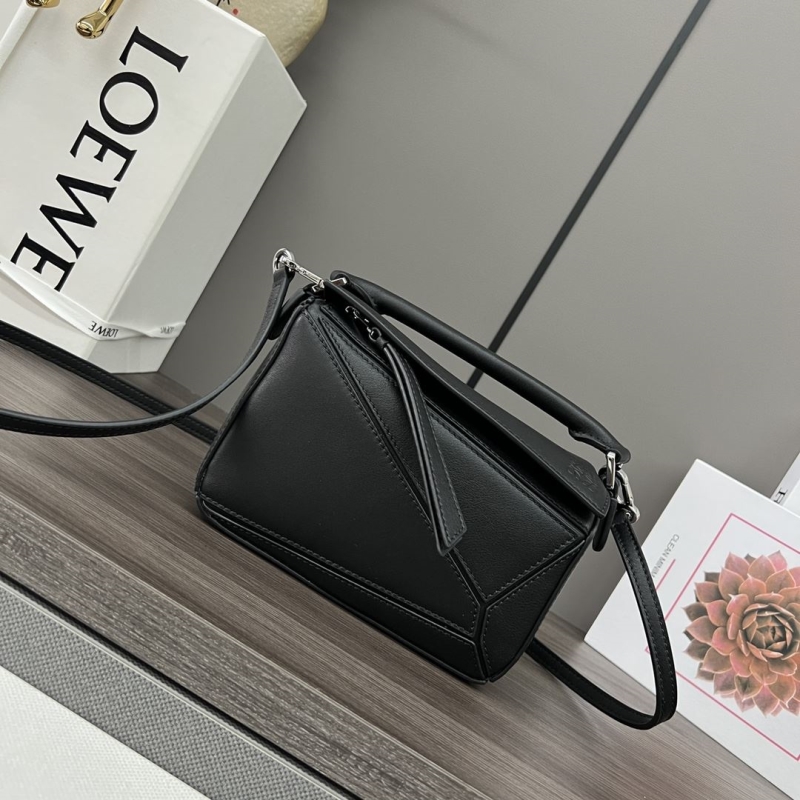 l*ew* handle bags